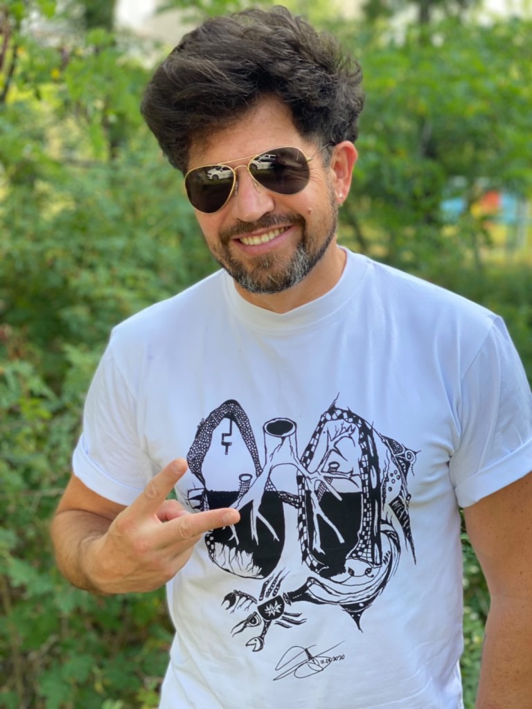 Астаф'єва, Пивоваров і навіть Міс Україна нарядилися у схожі футболки: навіщо зірки це зробили